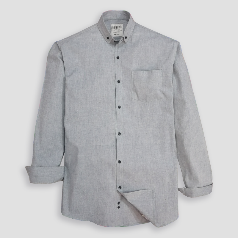 Regular-fit shirt in soft Cotton Chambrey Fabric with a button-down collar, classic front, a yoke at the back and gently rounded hem. Long sleeves with buttoned cuffs and a sleeve placket with a link button for a classy  yet elegant look for all occasions.